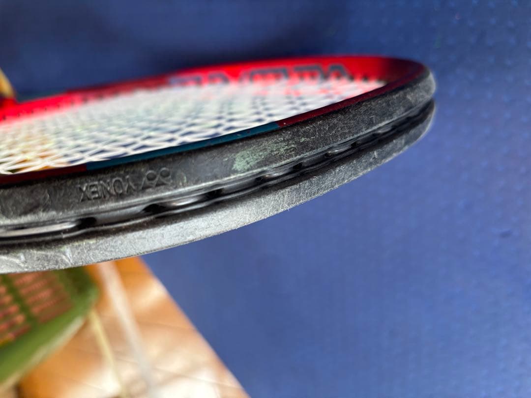 YONEX VCORE 100 テニスラケット G2