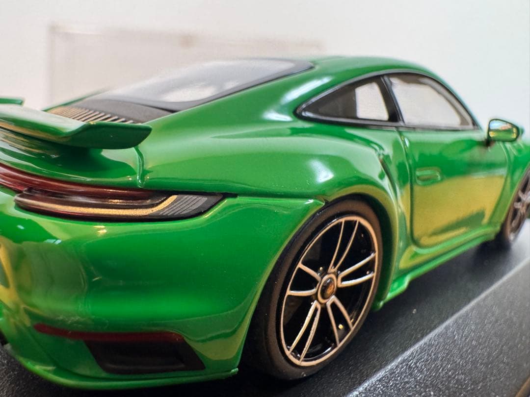 【MINICHAMPS】限定432台Porsche 911 Turbo S