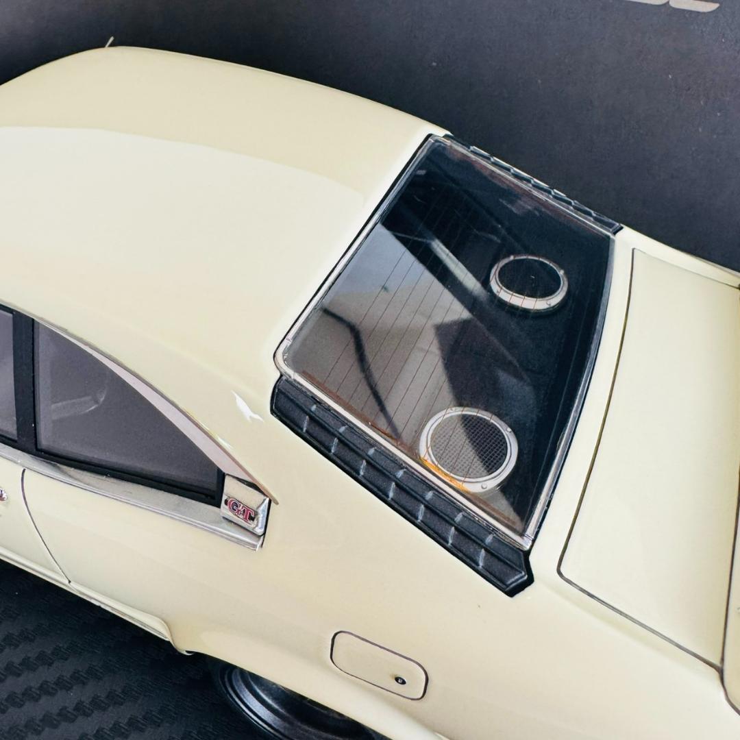 1/18 イグニッションモデル マツダ サバンナ （S124A） ホワイト