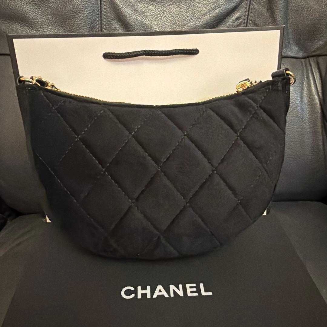CHANEL シャネル　ベロア　ゴールドチェーン　ポシェット　非売品　ノベルティ