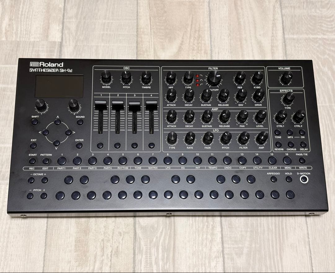 鍵盤楽器 Roland SH-4d