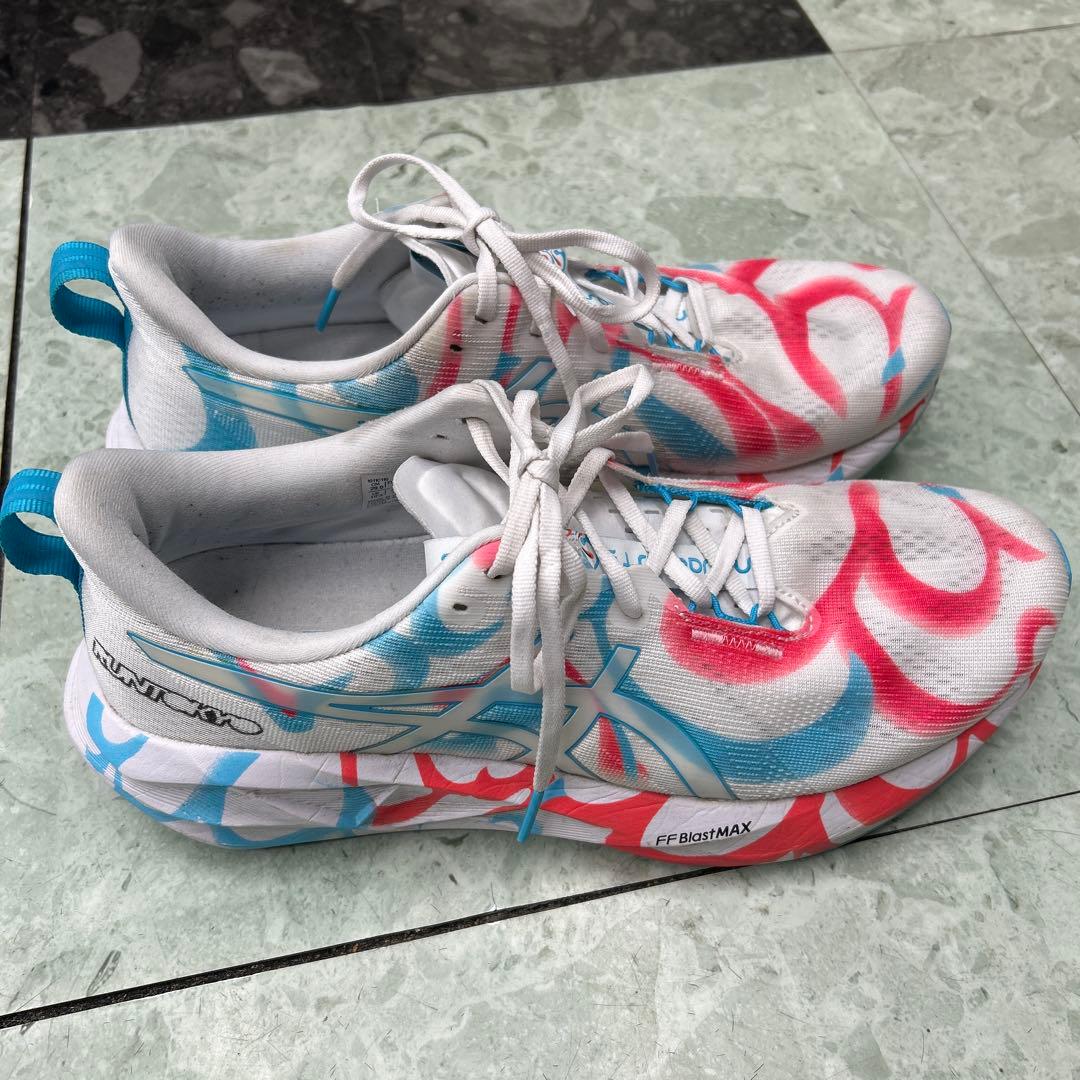 ASICS NOVABLAST 5 TOKYO メンズ　29㎝