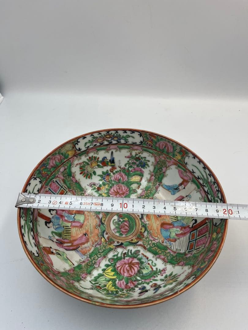 中国古美術　清時代 広彩 人物文 椀 開光人物 草花文 五彩 人物故事時代物