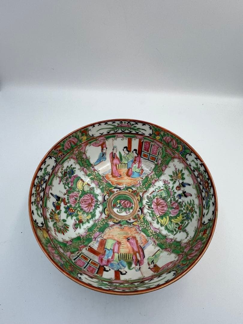 中国古美術　清時代 広彩 人物文 椀 開光人物 草花文 五彩 人物故事時代物