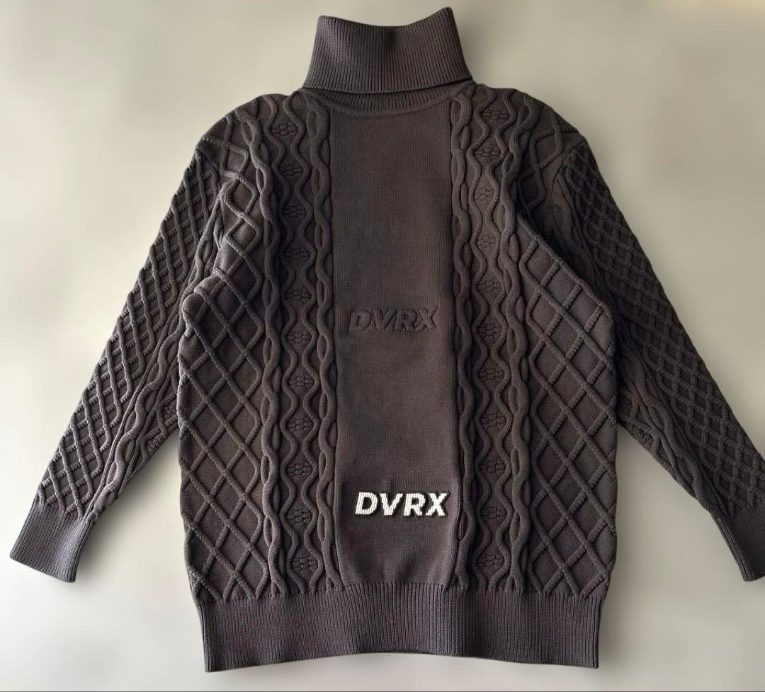 新品未使用【デヴァローゴルフ】ケーブル タートルネックセーター（M）