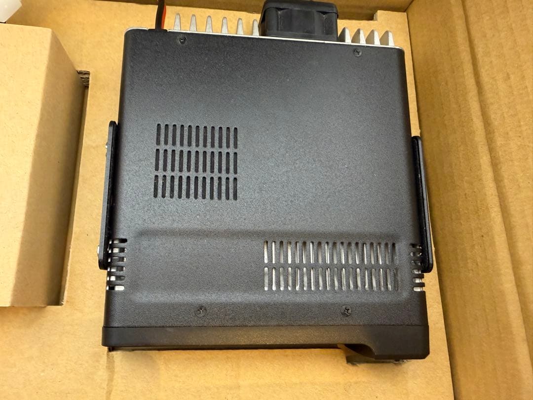 アイコムID-4100D 50w モービル無線機 D-STAR