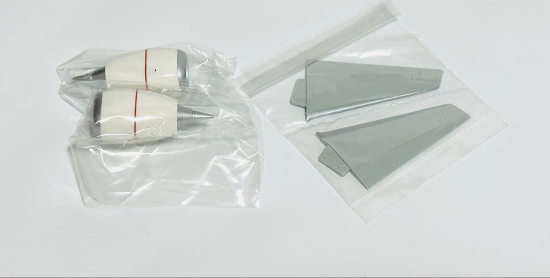 JALUX 1/130 B737-400 JTA マブヤー塗装