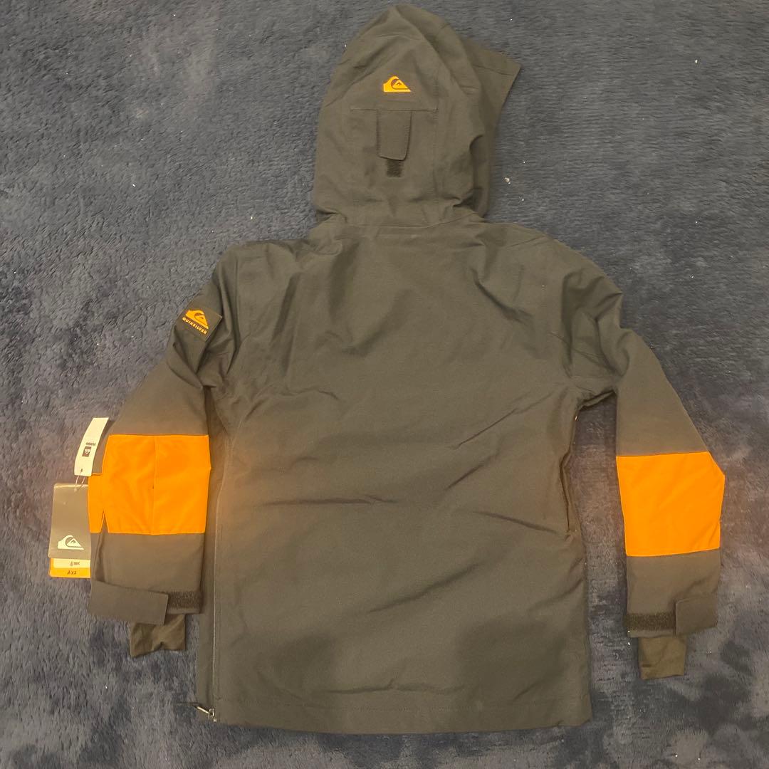 QUIKSILVER クイックシルバー　スノージャケット130 新品未使用　激安