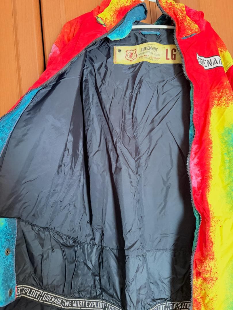 GRENADE レインボー スノーボードウェア（ジャケットL / パンツXL）