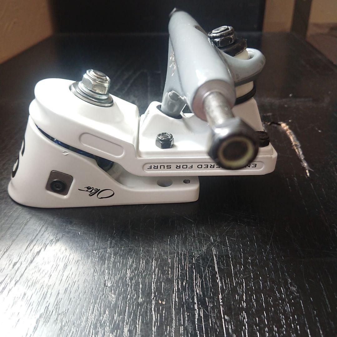 サーフスケートトラック