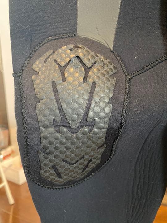 スキューバダイビング　セミドライウェットスーツ　WORLD DIVE