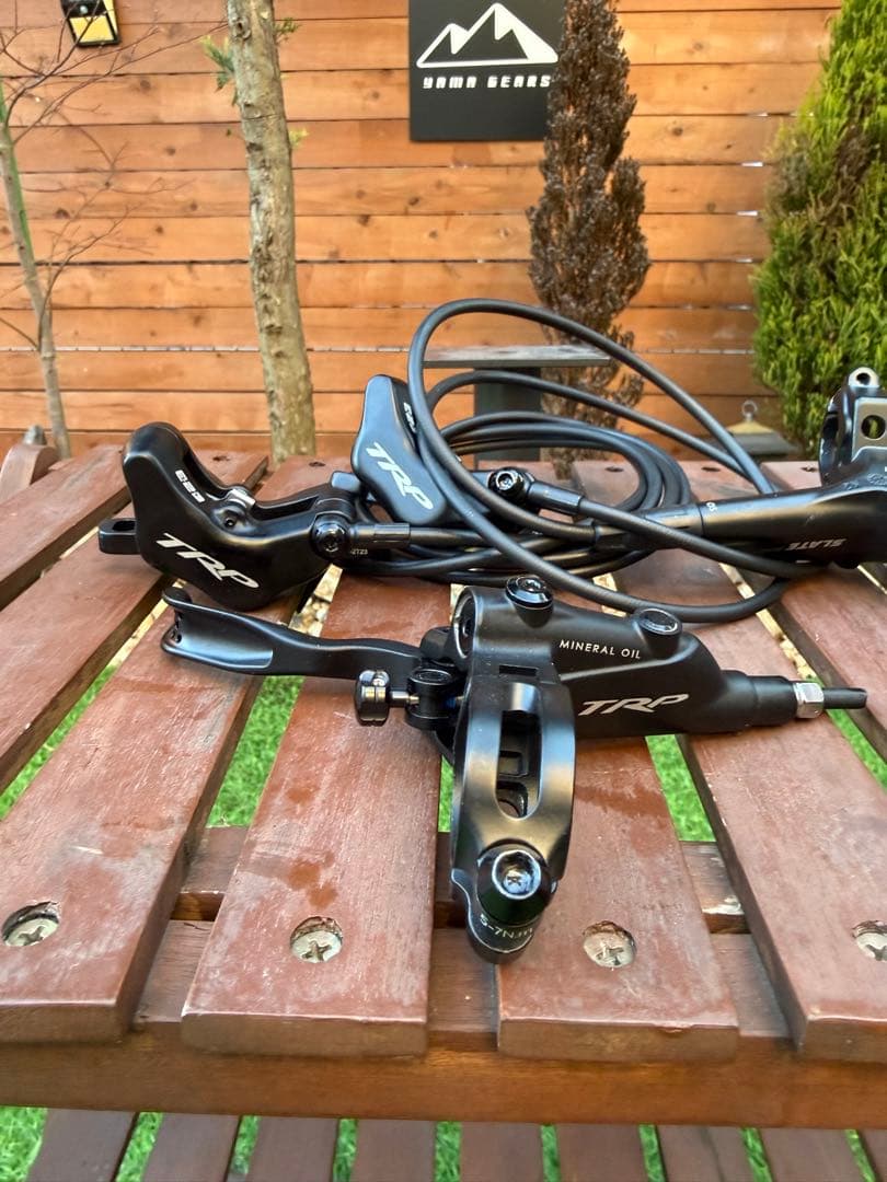 TRP Slate Evi ディスクブレーキレバーとキャリパーセット