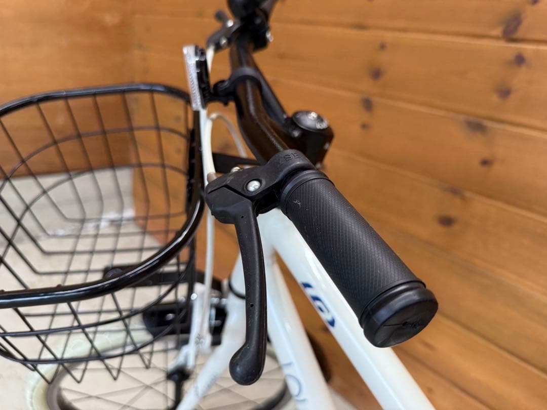 【屋内保管】LOUIS GARNEAU K18 Lite ホワイト