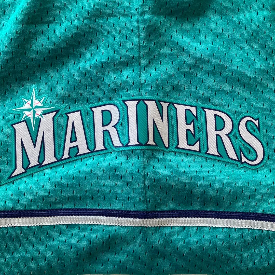 【新品】 MLB シアトル・マリナーズ　ハーフパンツ　メジャーリーグ　バスパン