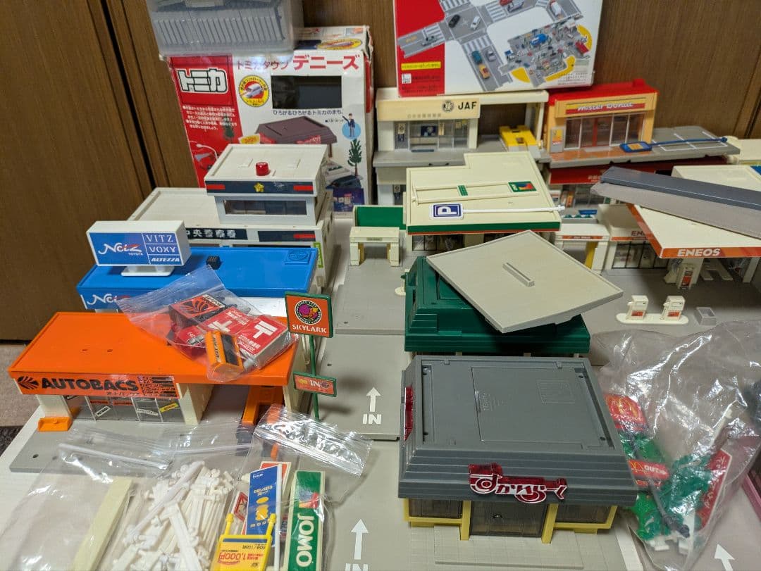 あ*ゆ様 トミカタウン デニーズ マクドナルド すかいらーく まとめ