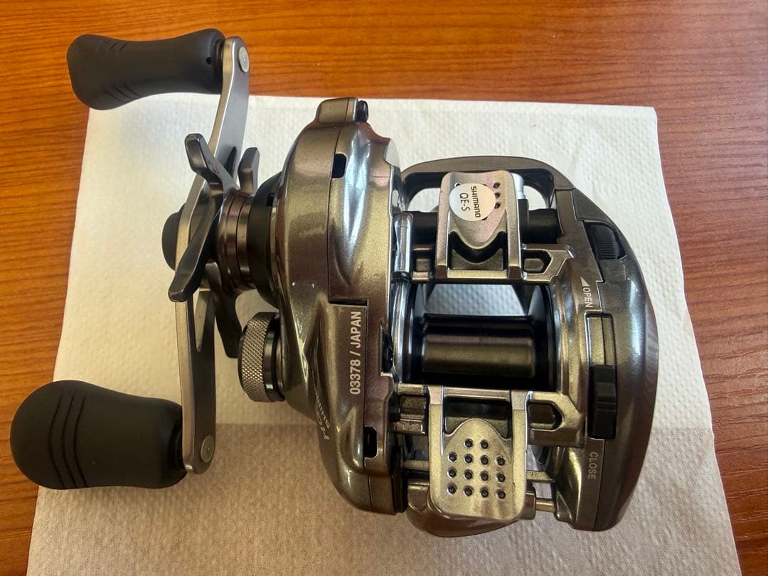 さぼ　[新品 未使用]15 メタニウムDC HG 右