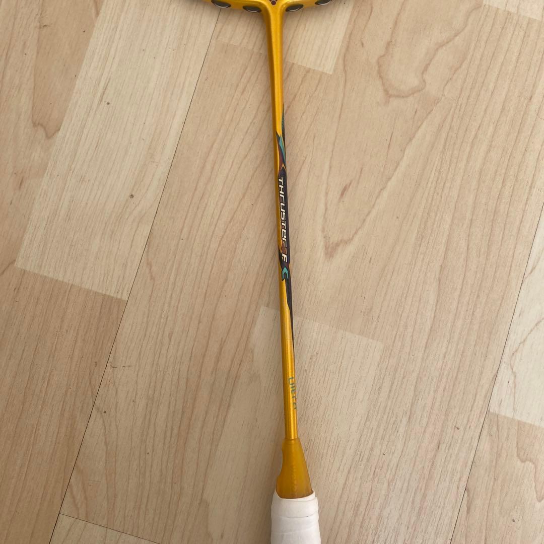 バドミントンラケット THRUSTER C Ultra X