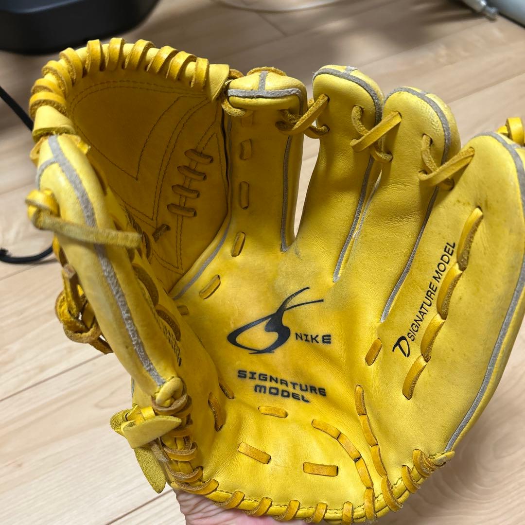 SUMMERさんNike Signature Model 軟式グローブ イエロー