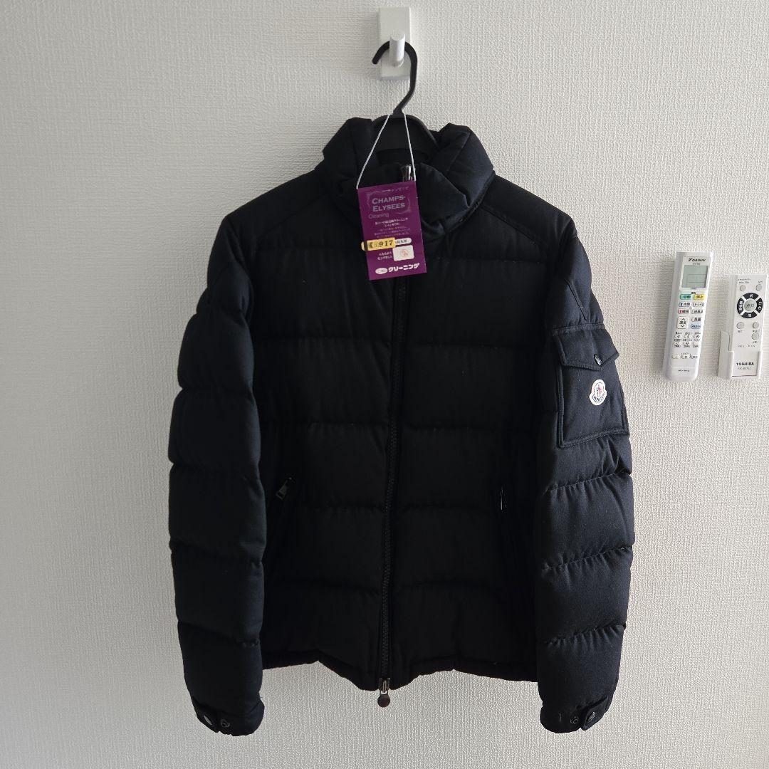 モンクレール(Moncler) メンズダウン 黒