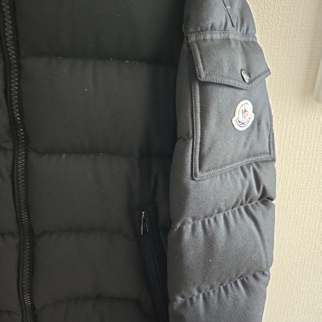モンクレール(Moncler) メンズダウン 黒