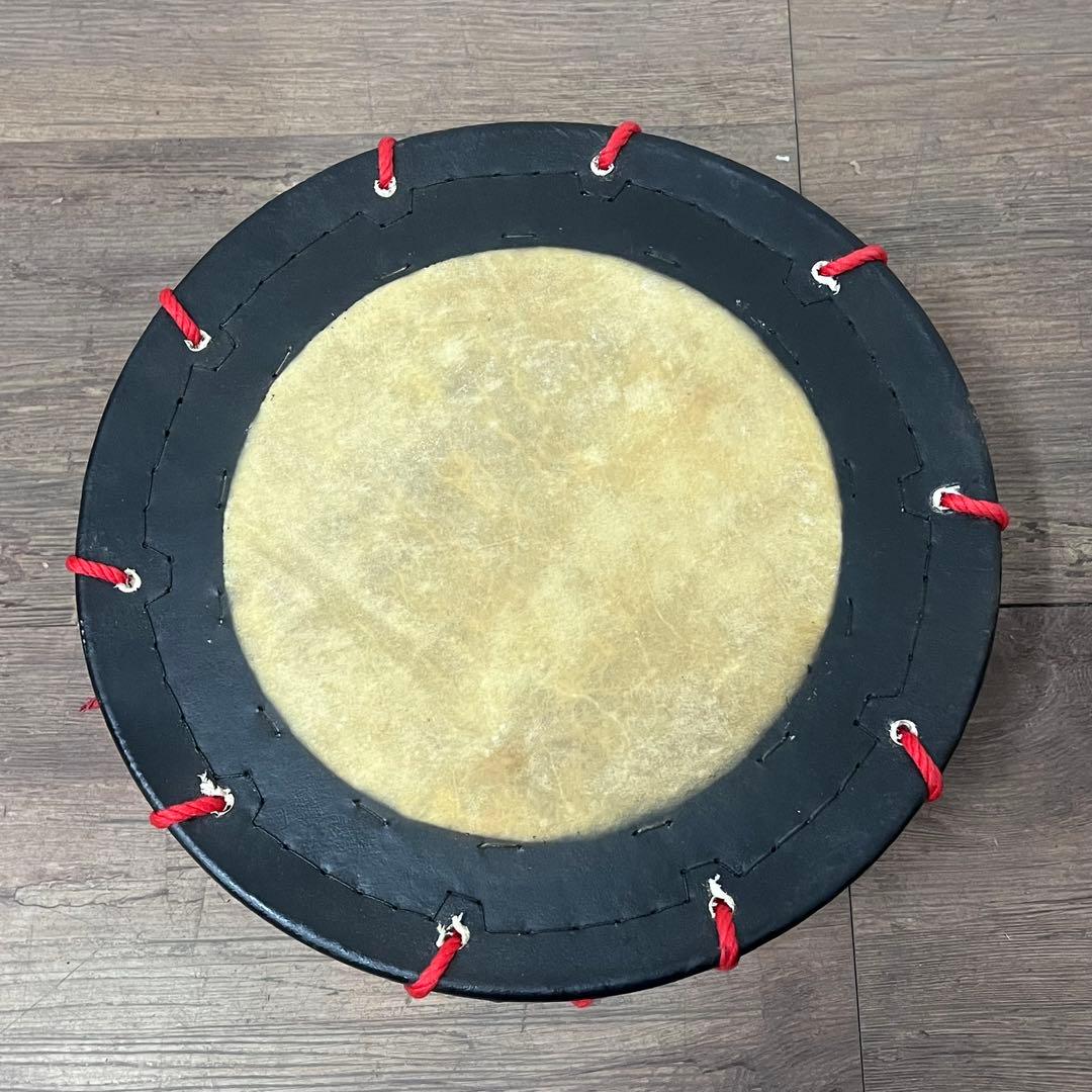 フォロー割【新品】【蔵出し】締め太鼓 牛革 和太鼓 バチ付 台付 入門用