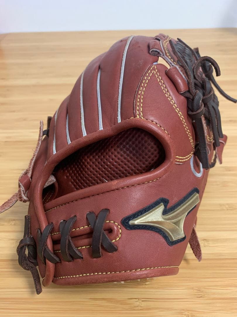 Mizuno Global Elite 硬式グローブ 赤