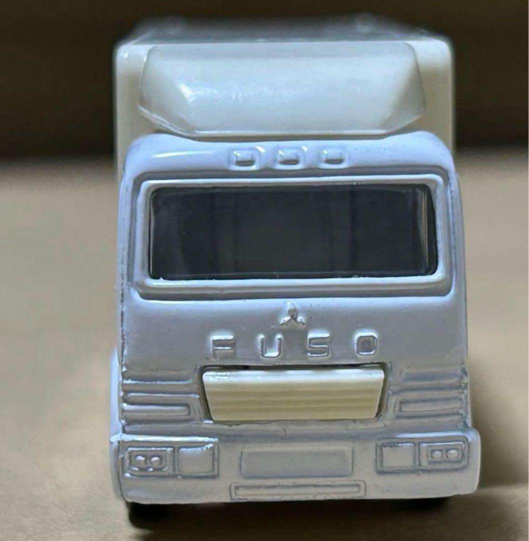 トミカ 三菱ふそう スーパーグレートトラック 春日酒店