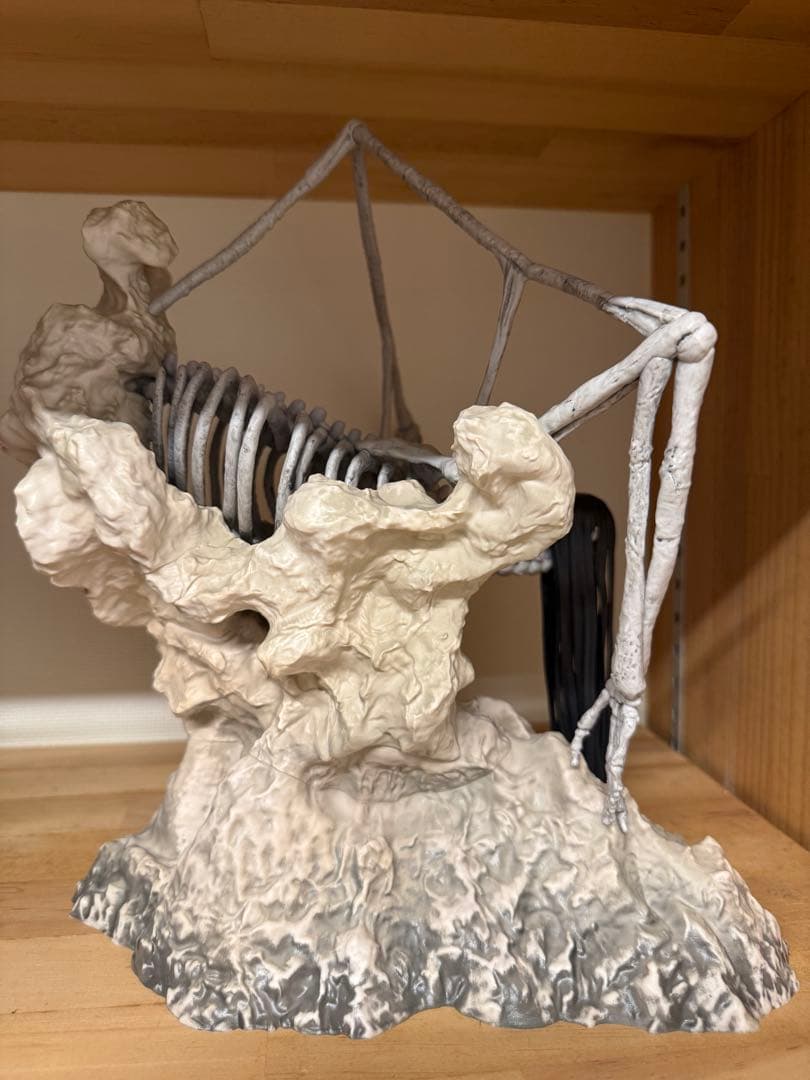 進撃の巨人 一番くじ ラストワン賞 終尾の巨人 フィギュア