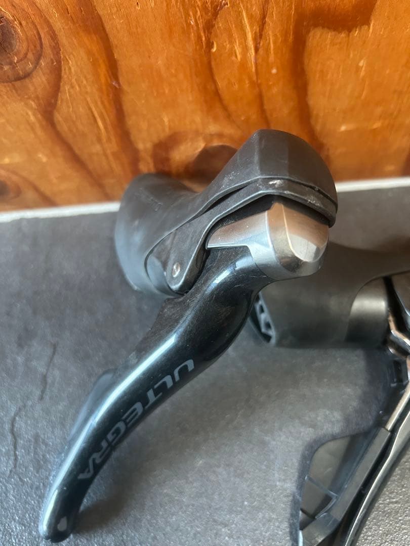 SHIMANO ULTEGRA ST6800 11速 レバー左右　リムブレーキ