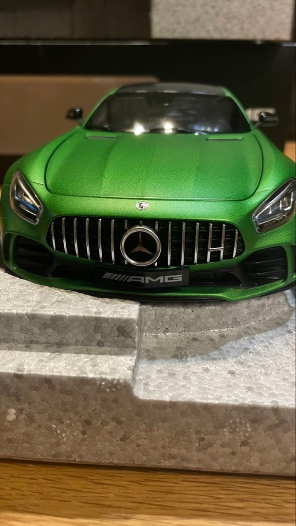【希少】Mercedes-AMG GTR 1/18 AMG マットグリーン正規品
