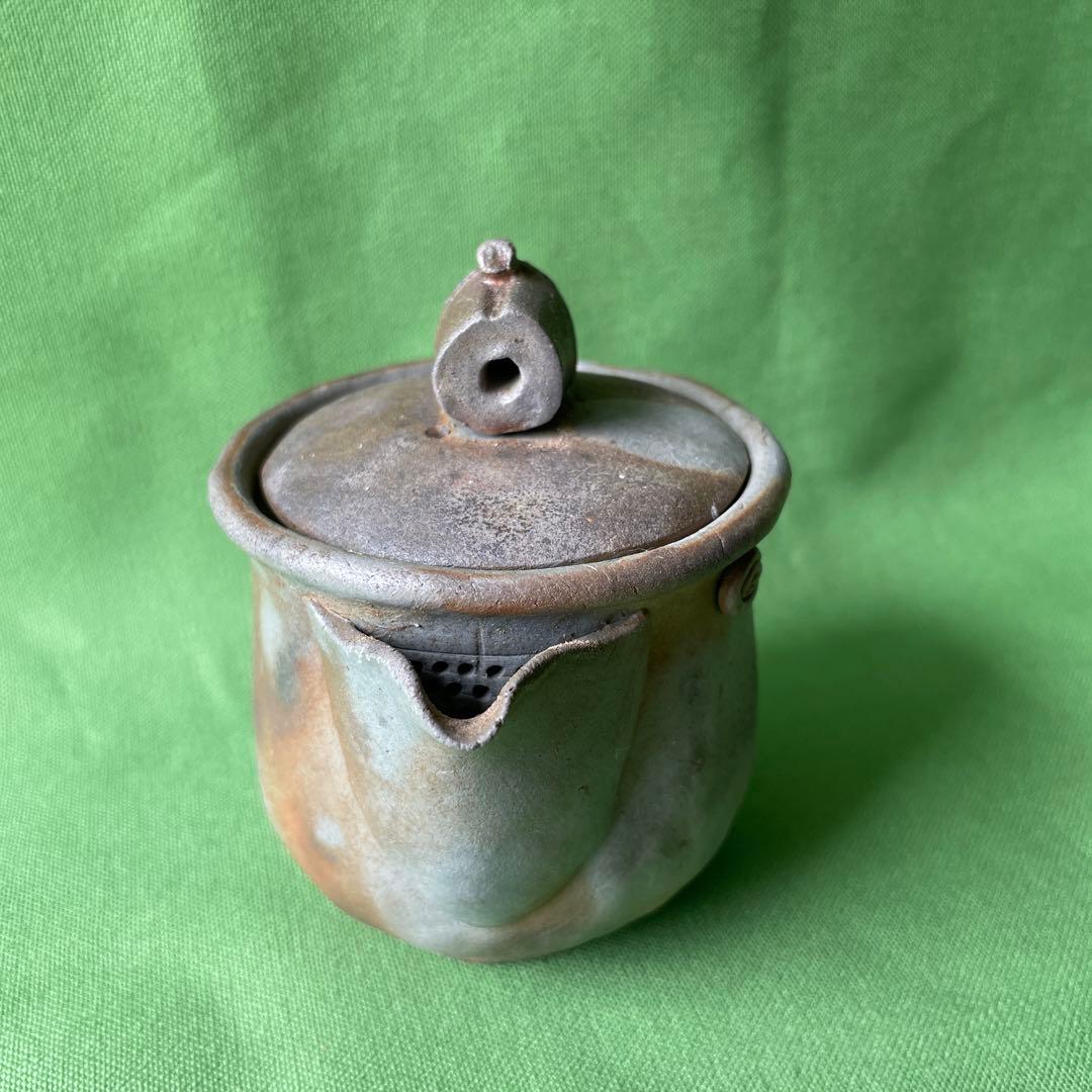 備前焼手びねり宝瓶 竹摘み さんぎり②