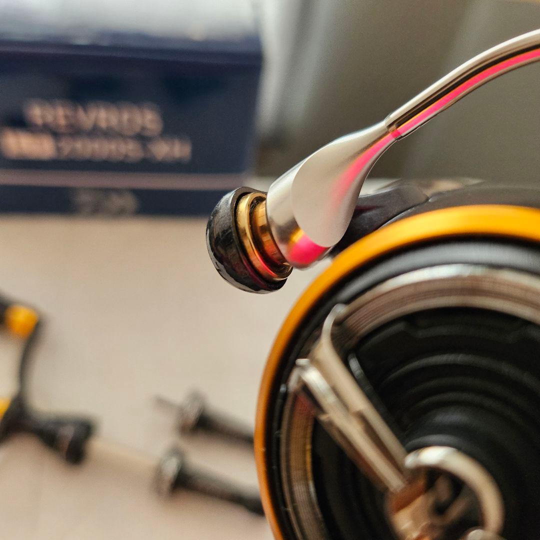 ヒ*デ様 「美品」REVROS LT 2000S-XH ダブルハンドル、スタンド