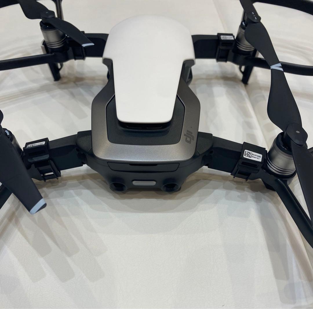 DJI Mavic Air アークティック ドローン ホワイト D-159572