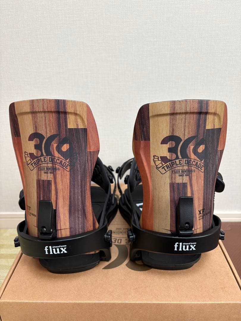 FLUX XF TRIPLE DECADE 限定 / Mサイズ