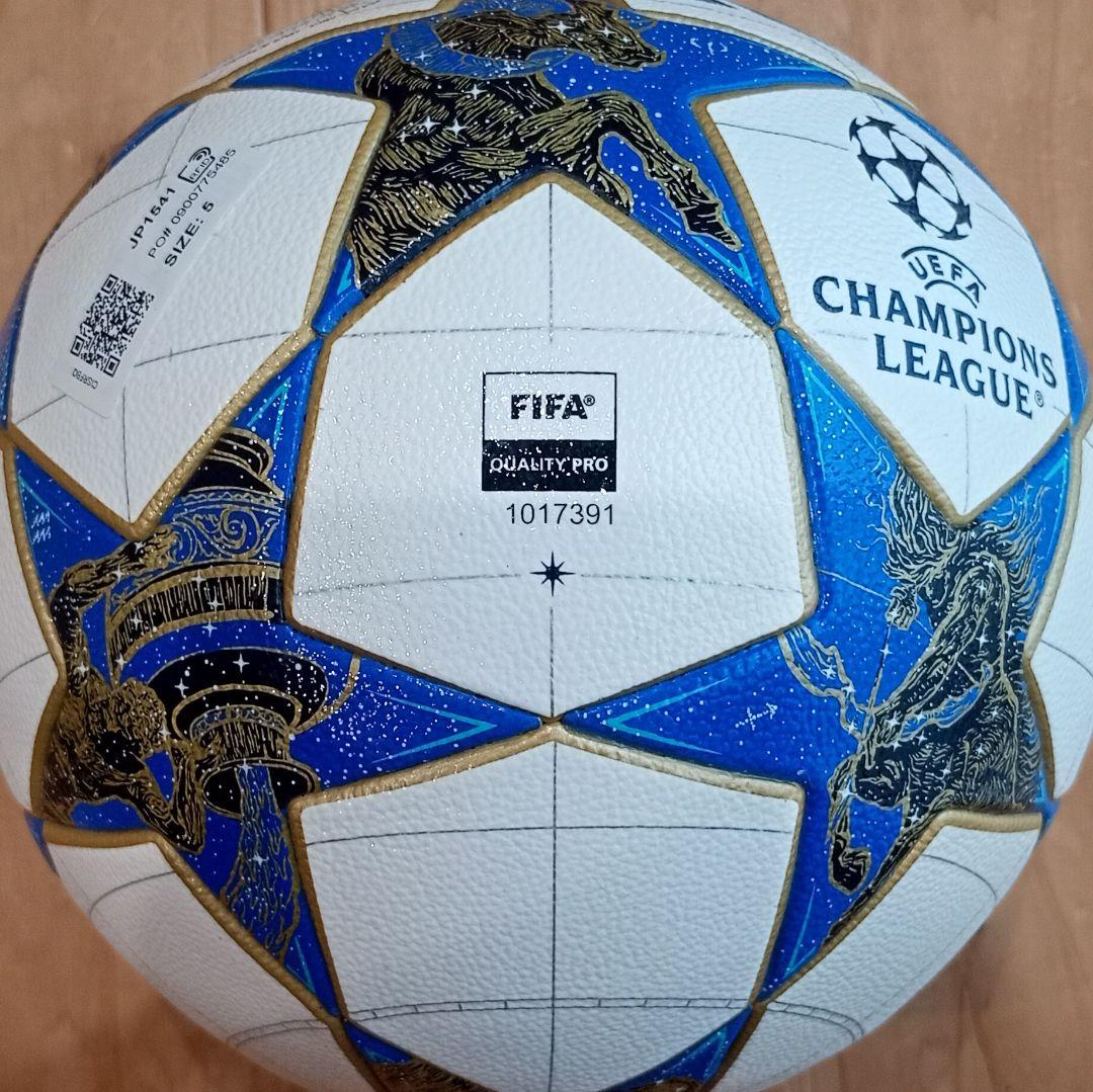 アディダス　チャンピオンズリーグ　5号球