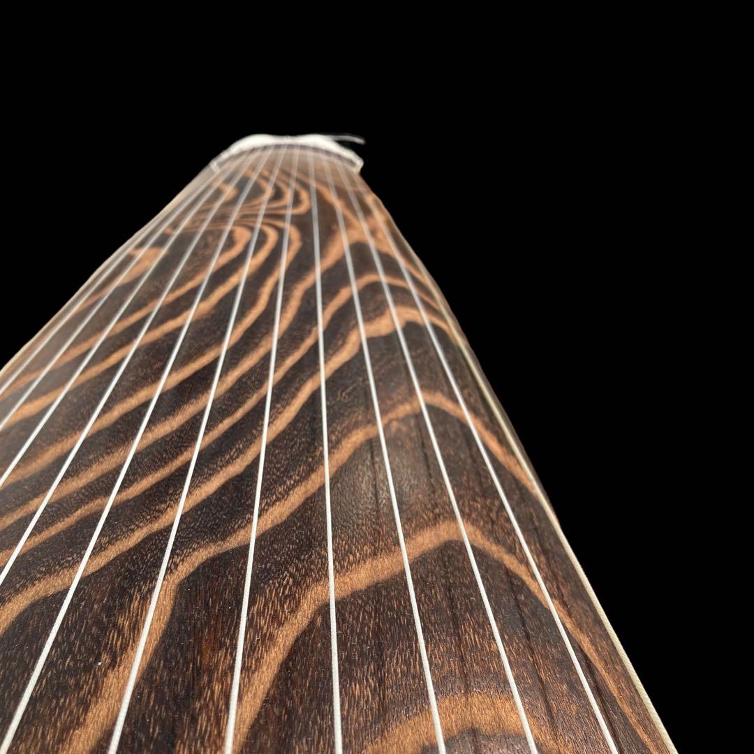 送料無料　動作良好　琴　高級13弦　すだれ彫　蒔絵