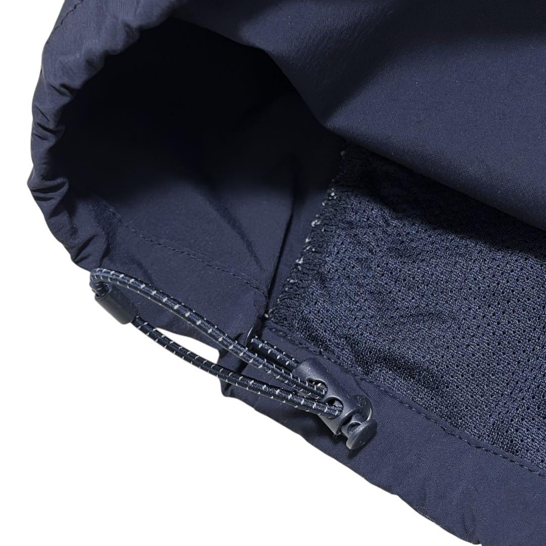 UMBRO マンチェスターユナイテッド　ネイビー 長袖ピステ　ナイロンジャケット