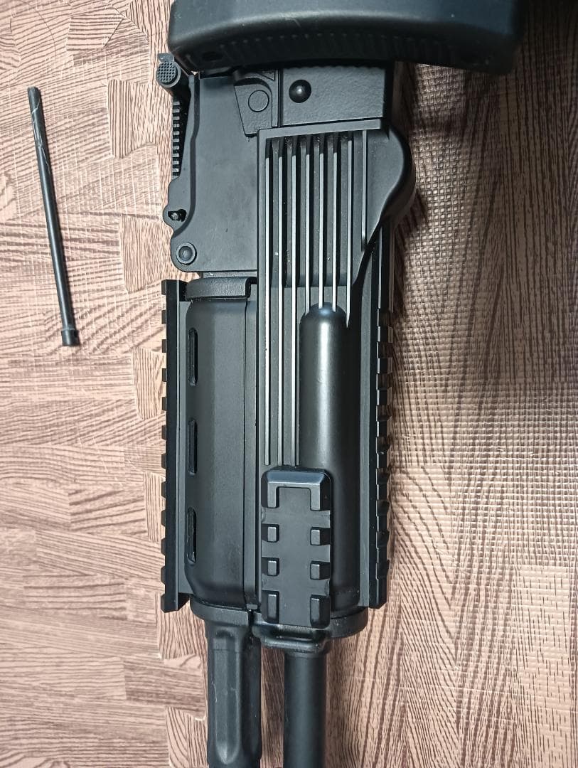 東京マルイ AK102　送料込み　電動ガン