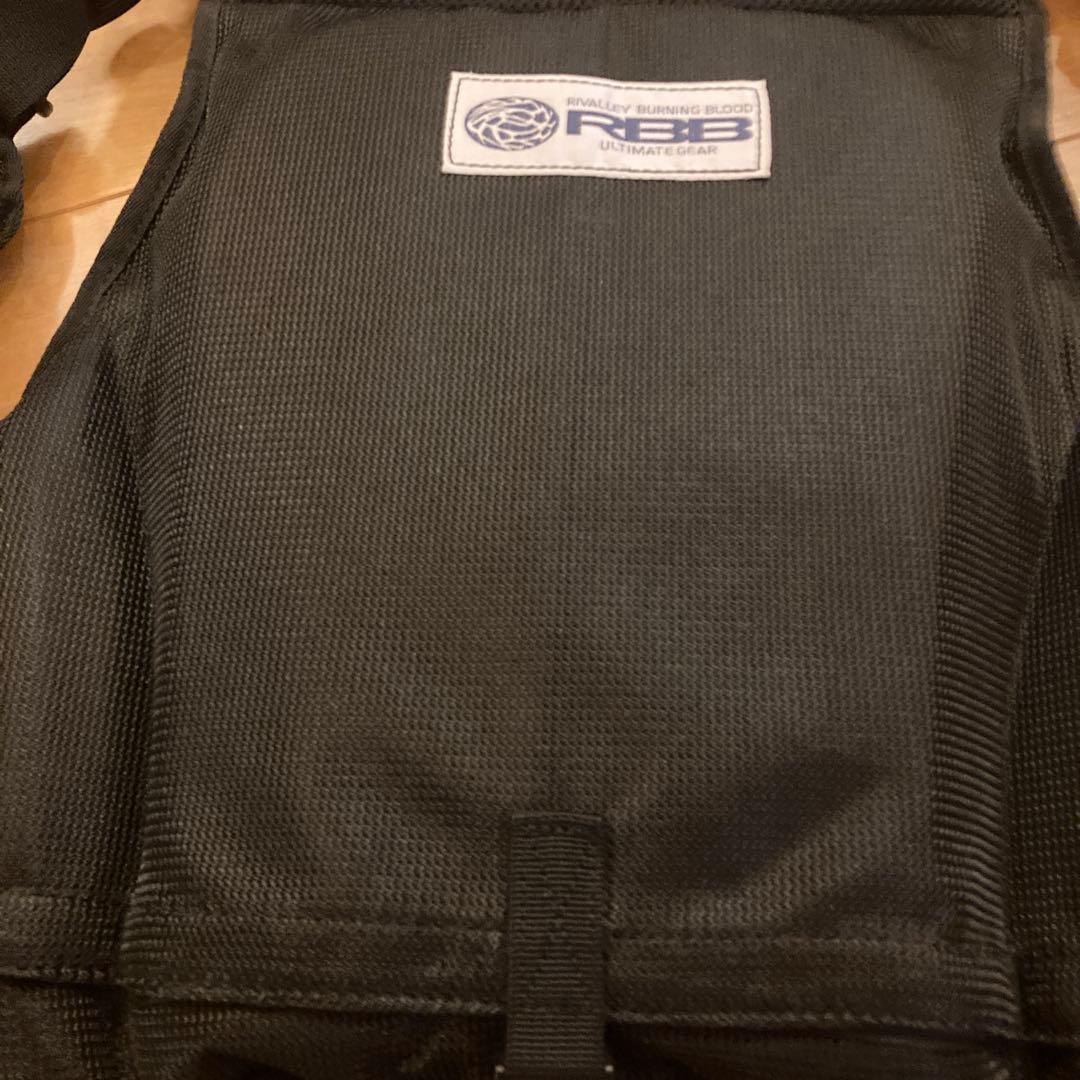 リバレイ RBB ルアーゲームベスト ブラック×ブラック フローティングベスト