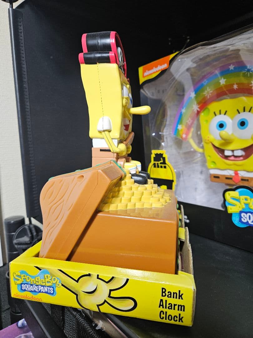 スポンジボブ　目覚まし時計　海賊　コスプレ　お宝　フィギュア