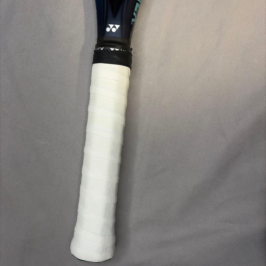 YONEX EZONE 100L テニスラケット　ケースグリップ付き　#1