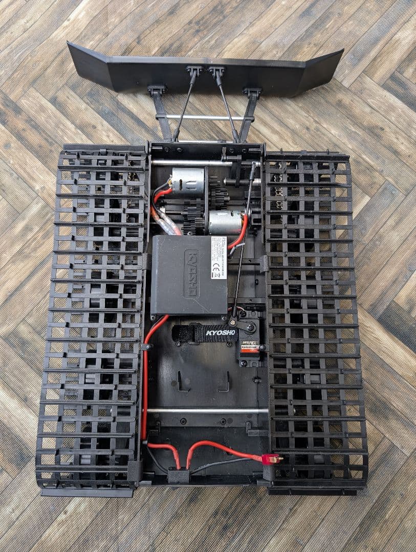 Kyosho Blizzard 2.0　 ラジコン　除雪車　京商　キャタピラ