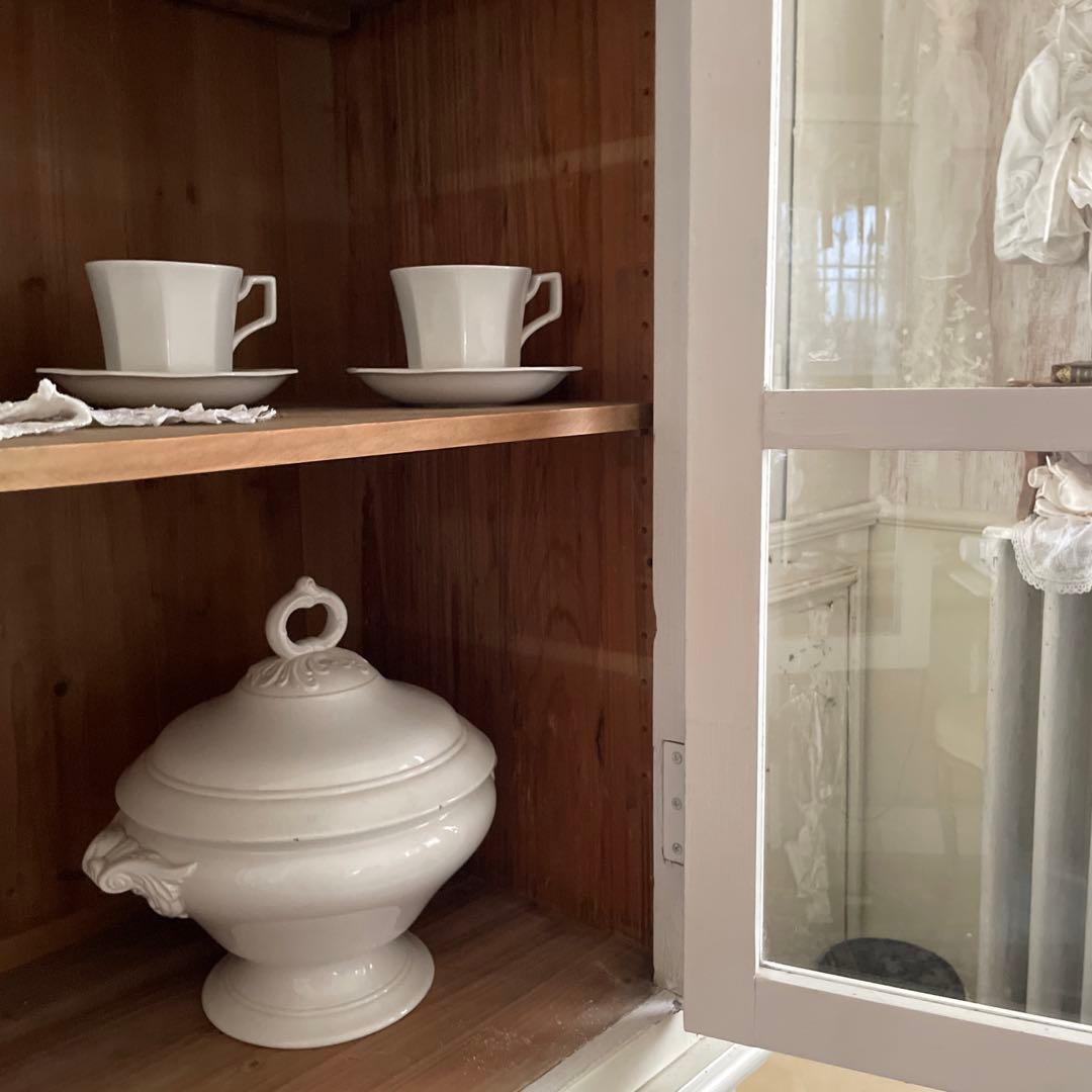 専用page〜✴︎フランスヴィンテージ✴︎グレモン錠ガラスキャビネット　リペア済み