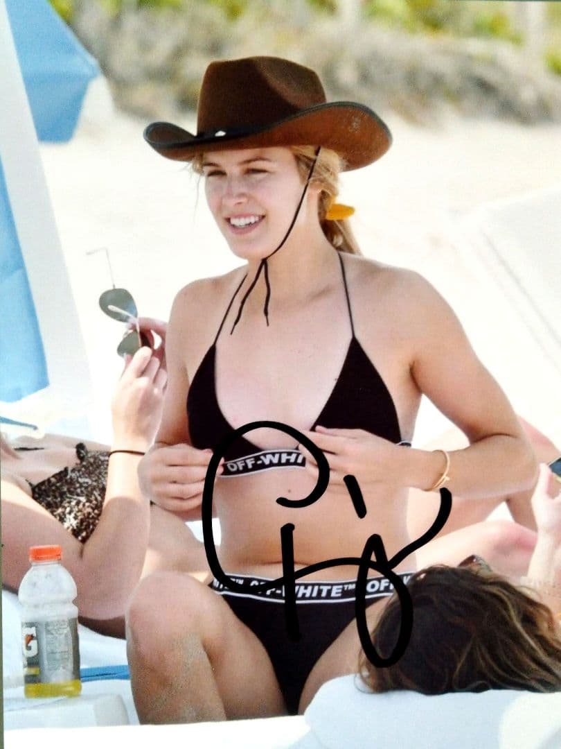 ウージニー・ブシャール直筆サイン入り2Lサイズ写真…プロテニスプレーヤー…