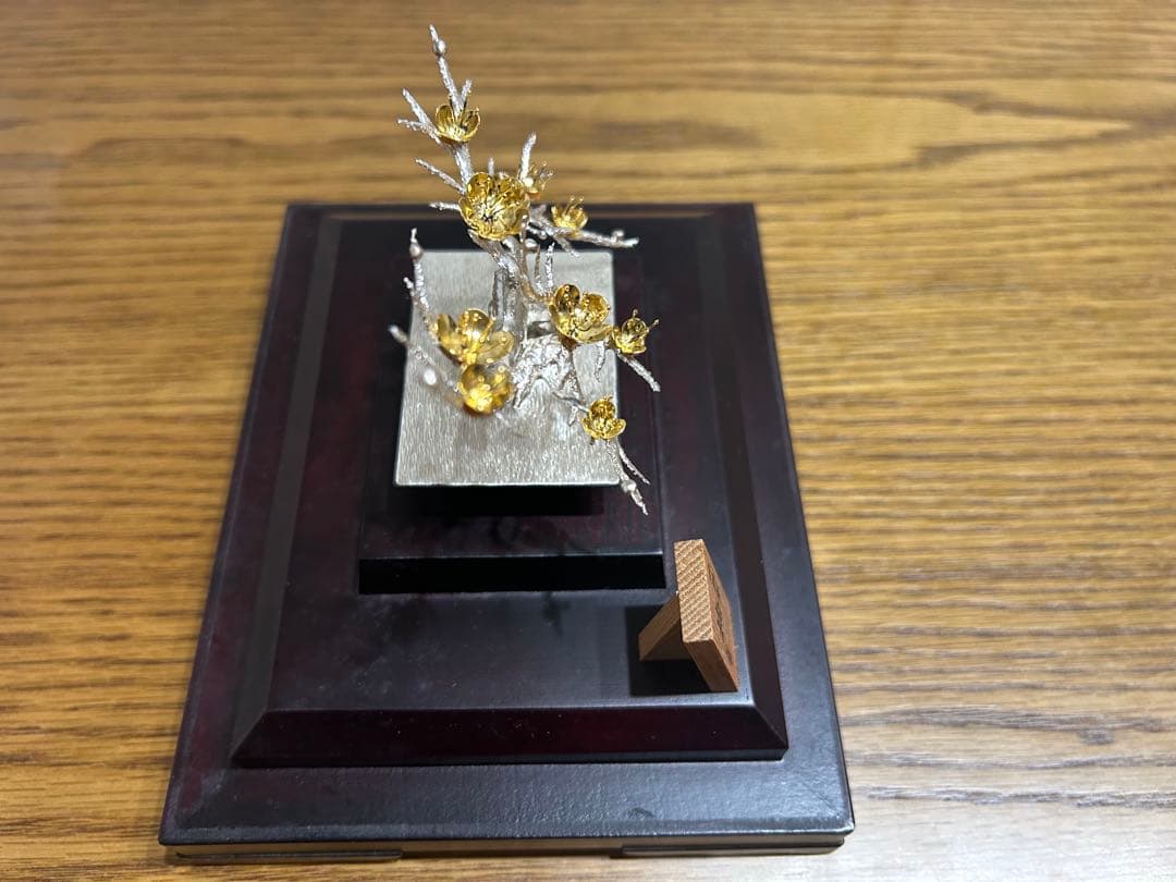 純銀　梅　光則作　純銀製梅　飾り　純銀飾り　梅　銀細工　日本工芸品　工芸品レア