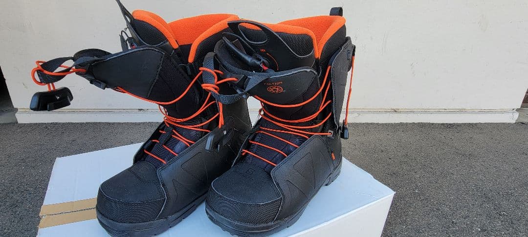 Salomon スノーボードブーツ ブラック/オレンジ26cm