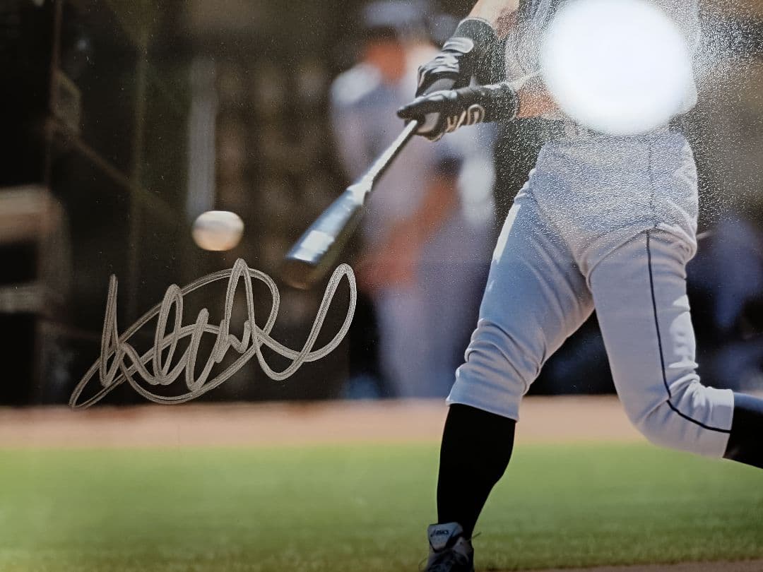 イチロー／直筆サイン入り写真／シアトル・マリナーズ／MLB通算2000本安打