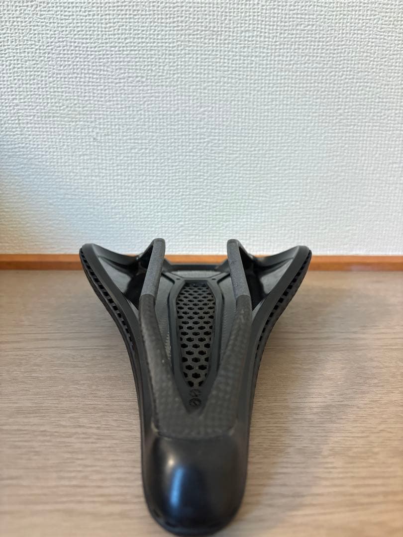 S-WORKS POWER WITH MIRRORサドル143mmカーボンレール