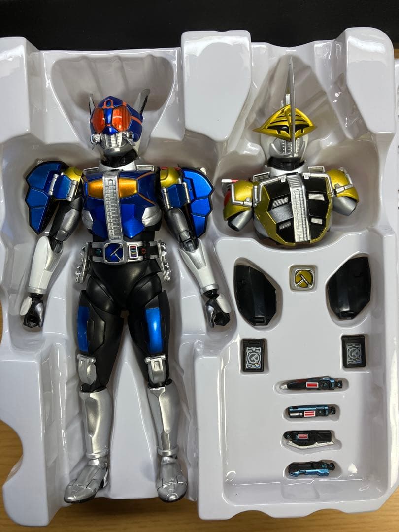 SHF（真骨彫製法） 仮面ライダー電王 ロッドフォーム／アックスフォーム