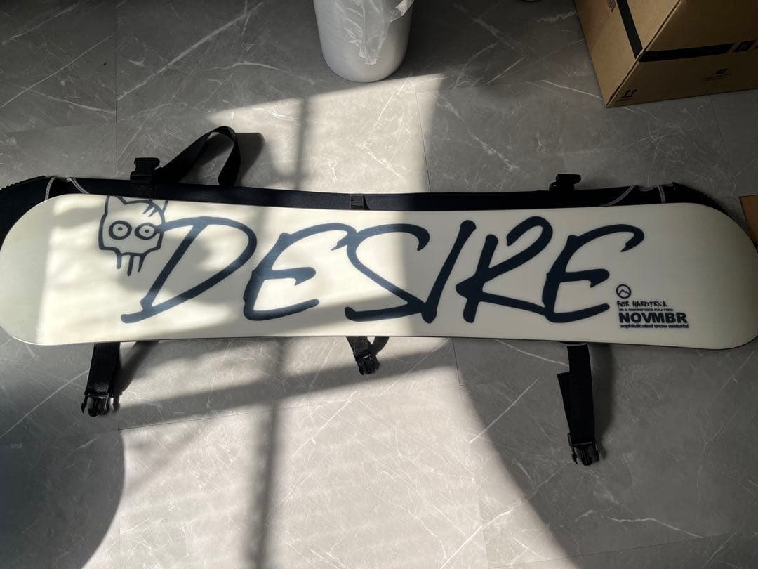 【147cm】NOVEMBER DESIRE スノーボード　ノベンバー　デザイア